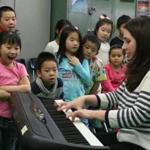 Pianist Simone Dinnerstein at one of her school “Bachpacking’’ sessions in New York City. 