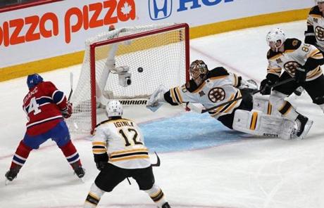 Tomas Plekanec opened the scoring with a goal for the Canadiens in the first period.
