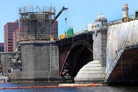 Outside contractors working on the Longfellow Bridge are getting an education in 19th-century engineering.
