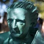 The Edgar Allan Poe Foundation of Boston unveiled a statue of the sour native by Stefanie Rocknak near the Boston Common on Sunday. 