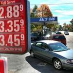 At Sal?s service station in Holbrook, motorists have been lining up to buy gas as prices fall.