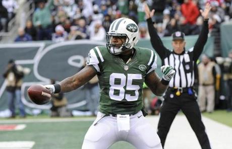  Jets tight end Jeff Cumberland celebrated his touchdown in the first half.
