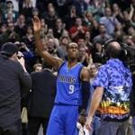 Rajon Rondo waved to fans after a video presentation on his career as a member of the Boston Celtics was shown following the first quarter.