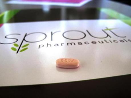 An FDA panel voted 18-6 in favor of approving Sprout Pharmaceutical?s daily pill, flibanserin, on the condition that the drugmaker develops a plan to limit its risks.
