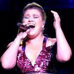 Kelly Clarkson, inaugural winner of ?American Idol,? performed for a near sell-out crowd Sunday night in Mansfield.