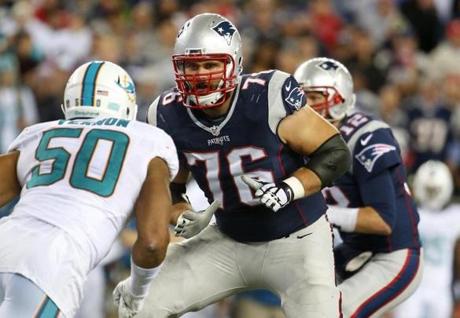 Sebastian Vollmer doing what he does best: protecting Tom Brady.
