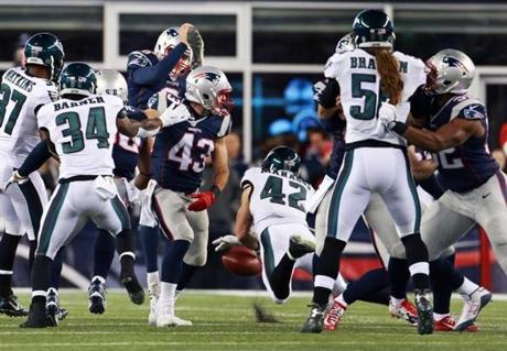 The Eagles? Chris Maragos (42) blocked Ryan Allen?s second-quarter punt, which was returned for a game-tying touchdown. 
