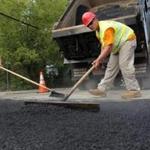 The state inspector general says the transportation department has failed to take into account fluctuations in the price of asphalt, resulting in over- and underpayments to contractors, or to periodically test the quality of contractors? materials.