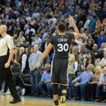 Stephen Curry dropped 46 against the Thunder on Saturday night.