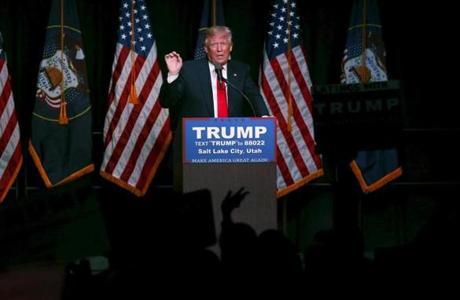 Republican U.S. presidential candidate Donald Trump speaks at a campaign rally in Salt Lake City, Utah March 18, 2016. REUTERS/Jim Urquhart 
