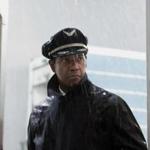 THIS HANDOUT FILE HAS RESTRICTIONS!!!F-04264R Denzel Washington as Whip Whitaker in the 2012 film 