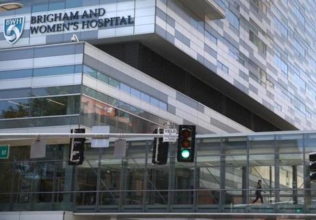 More than 3,000 of the nurses at Brigham and Women?s had planned to walk off the job Monday.
