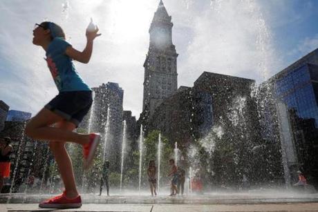 Looking for a cool spot to get a break from the summer heat? Try the fountains on the Rose Kennedy Greenway.
