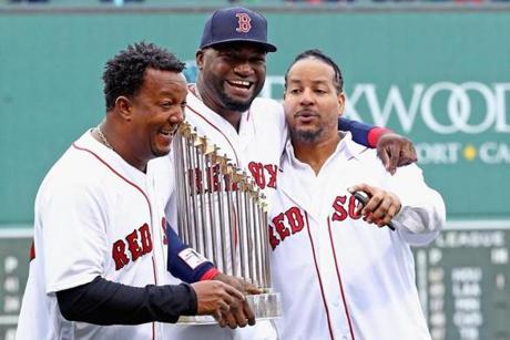Manny Ramirez (right) and Pedro Martinez (left) appeared at Fenway Park on Oct. 2 during a ceremony honoring the retiring David Ortiz.
