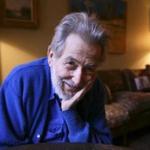 Nat Hentoff in his New York apartment in 2009. The Roxbury raised Hentoff, known for his work at The Village Voice and for writing 35 books, died Saturday.