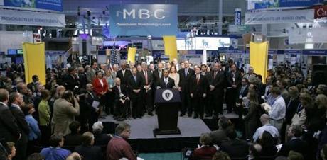 Massachusetts? ambitious 10-year, $1 billion life sciences initiative, announced by Deval Patrick, is winding down just as New York?s initiative to draw businesses to the sector there is launching.
