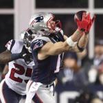 Foxborough, MA 01/14/17 Patriots Julian Edelman catches to gain more than 20-yards in the third quarter. The New England Patriots play against the Houston Texans in the AFC Divisional Playoff game at Gillette Stadium Saturday, Jan. 14, 2017. (Stan Grossfeld/Globe Staff