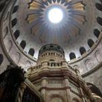 JERUSALEM, ISRAEL - MARCH 21: (ISRAEL OUT) The tomb of Jesus Christ with the rotunda is seen in the Church of the Holy Sepulchre on March 21, 2017 in Jerusalem, Israel. The tomb of Jesus Christ in the rotunda of the Church of the Holy Sepulchre in Jerusalem's Old City was, on 26 February 2017, without its iron cage for the first time since it was placed around the stone tomb by the British in 1947 to keep the Edicule from falling apart. Greek archaeologists have been working since June 2016 to restore the tomb, believed to be the place where Jesus Christ was buried and then resurrected from after his crucification. (Photo by Lior Mizrahi/Getty Images)