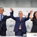 Los Angeles Mayor Eric Garcetti (left), International Olympic Committee President Thomas Bach, and Paris Mayor Anne Hidalgo posed at a press conference in Lausanne, Switzerland on Tuesday.