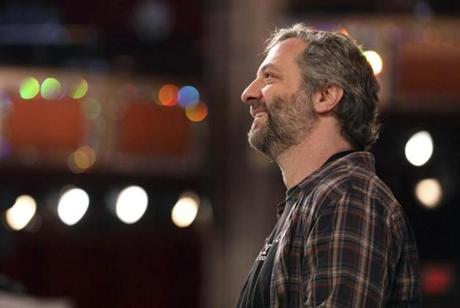 Judd Apatow says that directing Amy Schumer in ?Trainwreck? helped spur his return to stand-up comedy.
