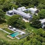 This Chilmark home where the Obamas have vacationed is on the market for $17.75 million.