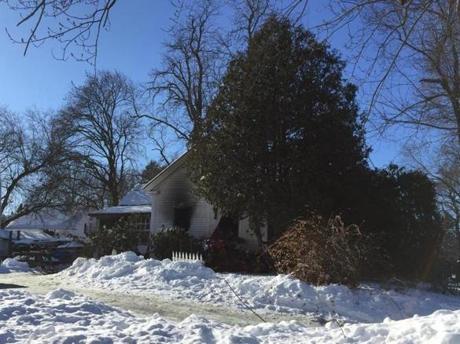 The fire occurred in one-story, two-bedroom circa-1750 antique-style clapboard home, near a gentle bend on Route 2A overlooking a frozen brook and the town?s Congregational Church.
