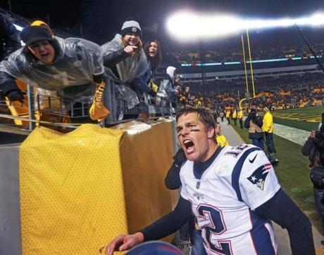 Pittsburgh, PA 12-17-17: RETRANSMISSION FOR BETER COLOR QUALITY......As Steelers fans hoot at him as he leaves the field following the New England victory, Patriots quarterback Tom Brady screams his trademark 