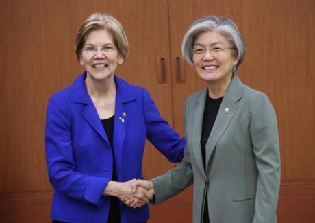 Senator Elizabeth Warren met with South Korea?s Minister of Foreign Affairs Kang Kyung-wha on Thursday as part of an official trip to South Korea, Japan, and China.
