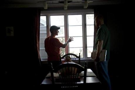 Having air-tight windows that use double-pane glass is one of the criteria a home would be judged on under a bill before the Legislature.
