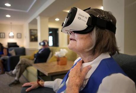 Anna Lisa Gotschlich, who lives with dementia, used virtual reality to take a virtual trip to Europe.

