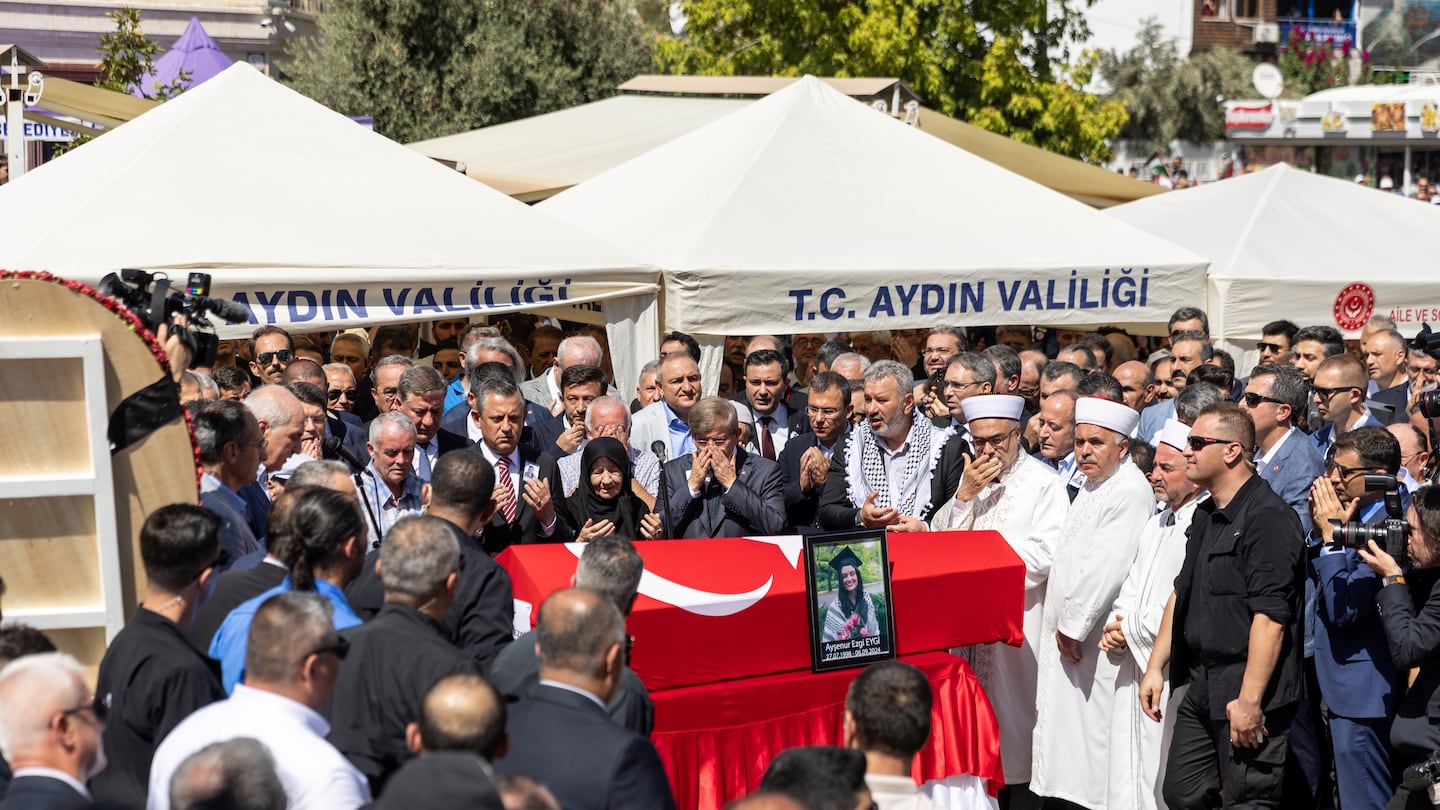 Mourners surrounded the coffin of Aysenur Ezgi Eygi, a Turkish American activist shot dead by Israeli forces in the West Bank, at Didim Central Mosque in Didim, Turkey, on Saturday.