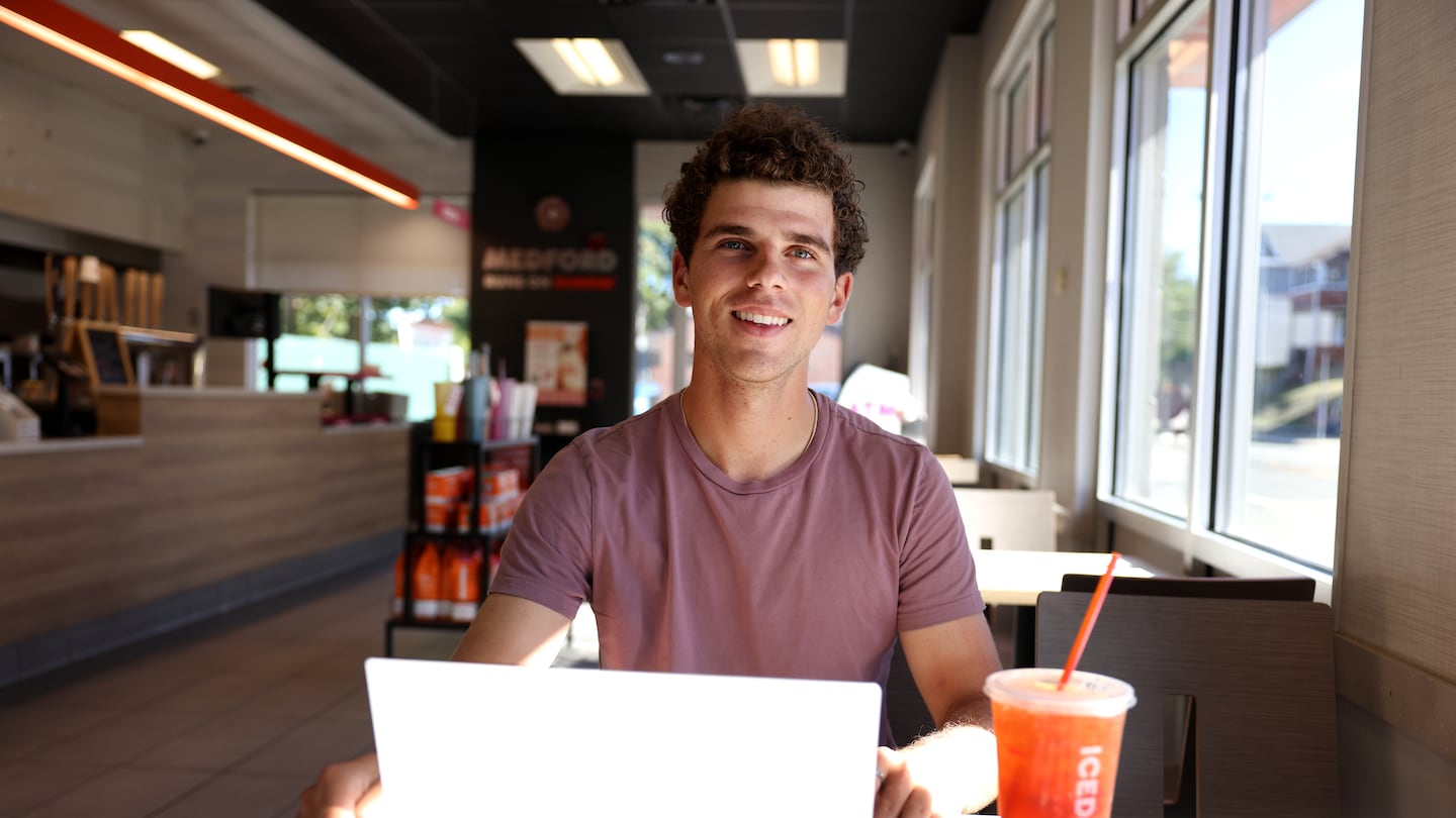 Dunkin’ prices can vary by location — sometimes by a dollar or more on the same item. So a Tufts undergraduate, Jack Burton, designed a tool that finds you the cheapest spot near you.