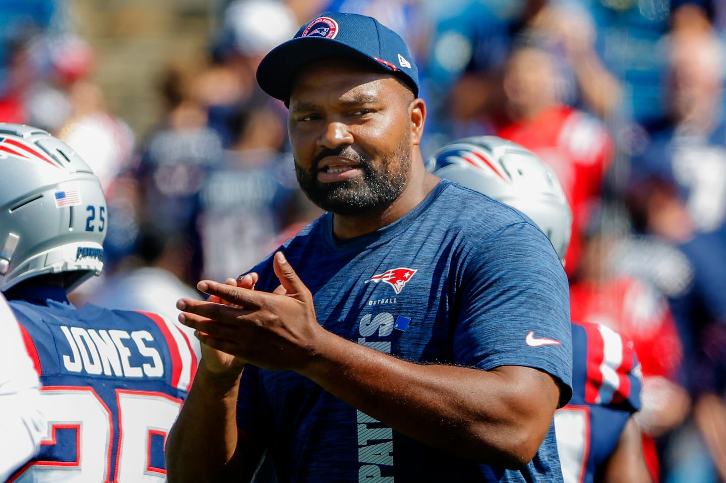 Jerod Mayo and the Patriots had some questionable clock management at the end of the first half Sunday against the Seahawks, which was not lost on Bill Belichick.