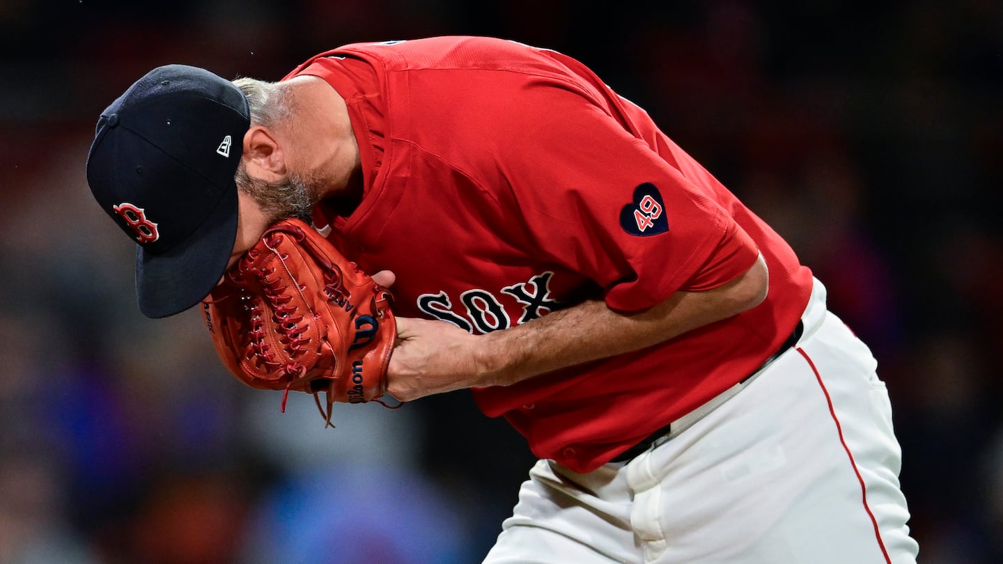 Chris Martin reacts during the seventh inning after the Twins tied the game.