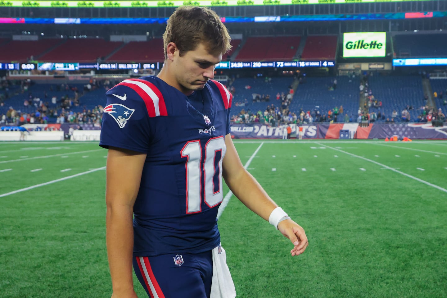 Drake Maye walks into a difficult situation when he leads the Patriots against the Texans Sunday.