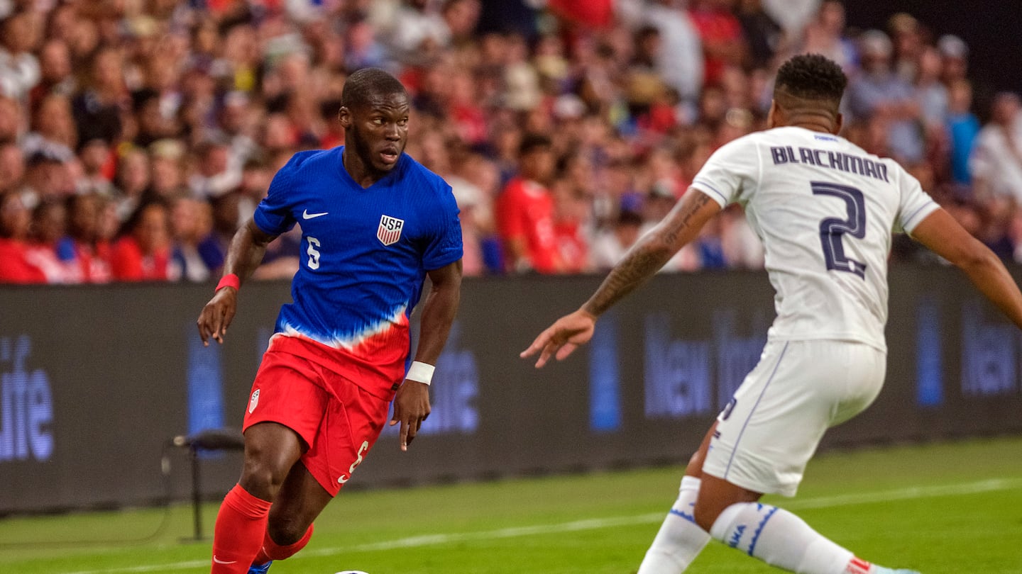 United States midfielder Yunus Musah (left) attacks Panama defender Austin Trusty during the first half of Saturday's 2-0 victory in Austin, Texas.