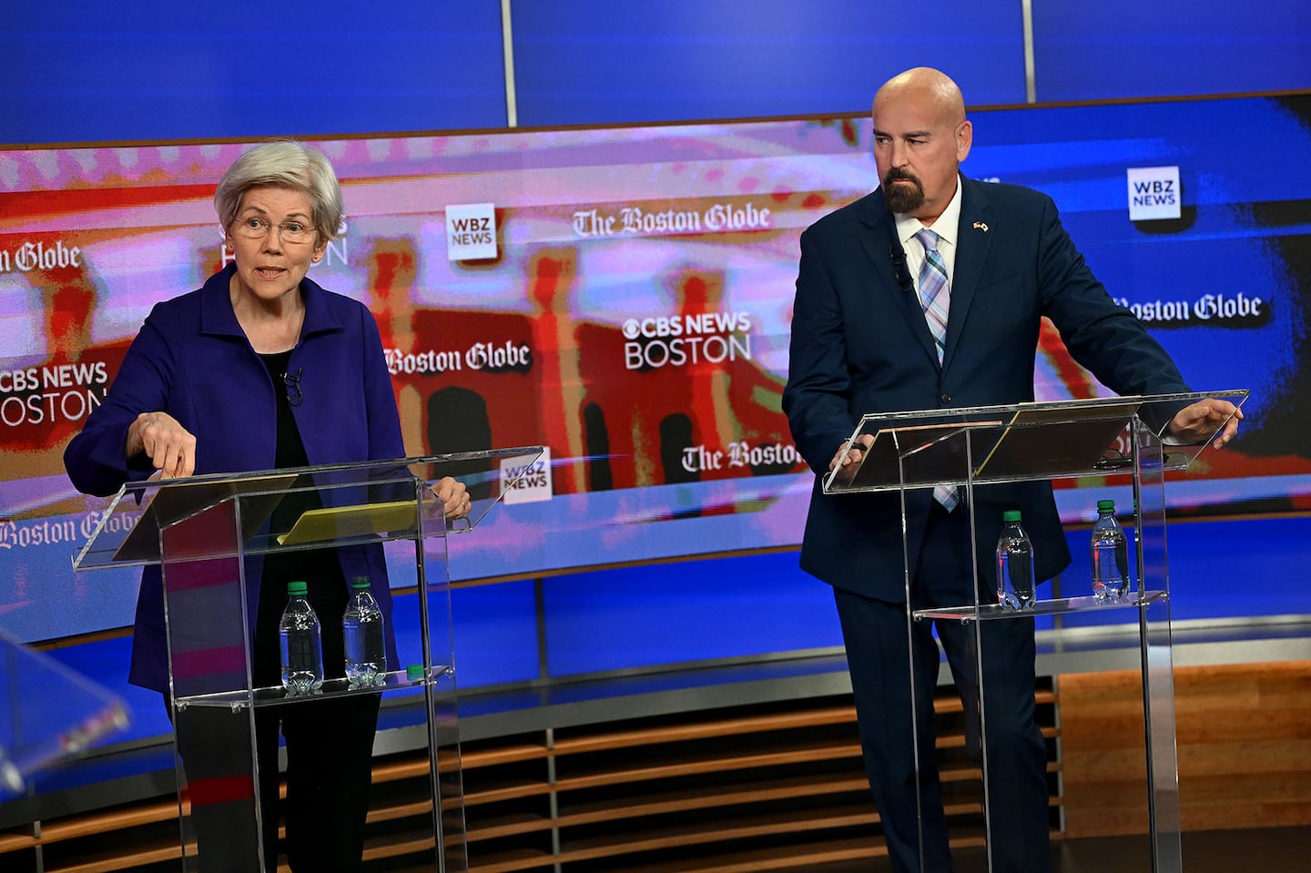 Senator Elizabeth Warren and GOP challenger John Deaton at their first televised debate in Boston, Oct. 15.