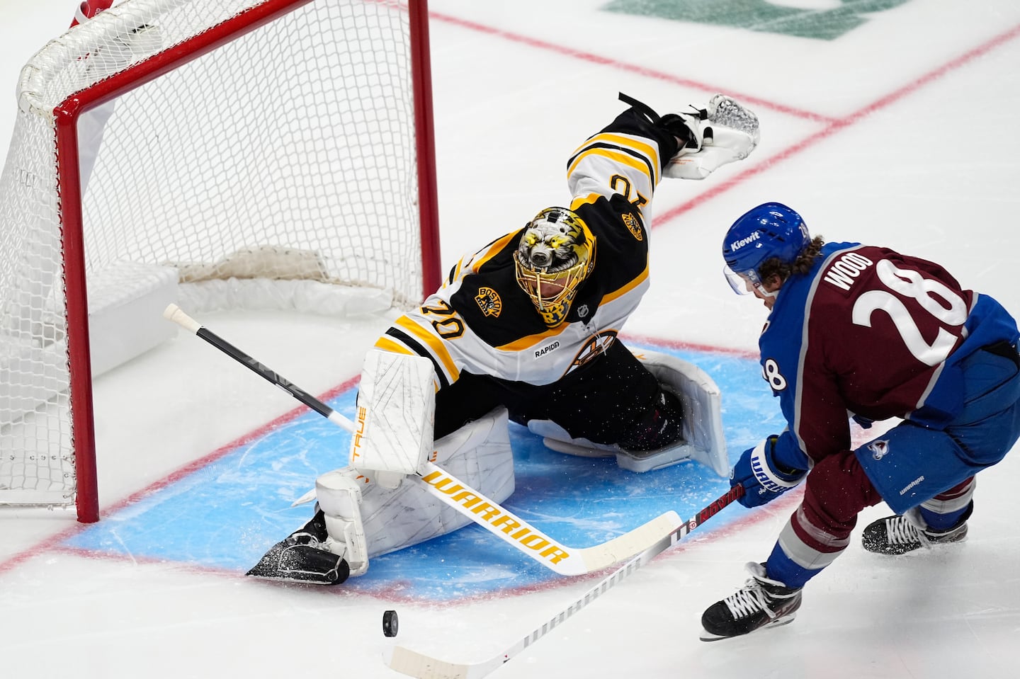 Bruins goalie Joonas Korpisalo denied Miles Wood of the Avalanche on a breakaway early in the first period.