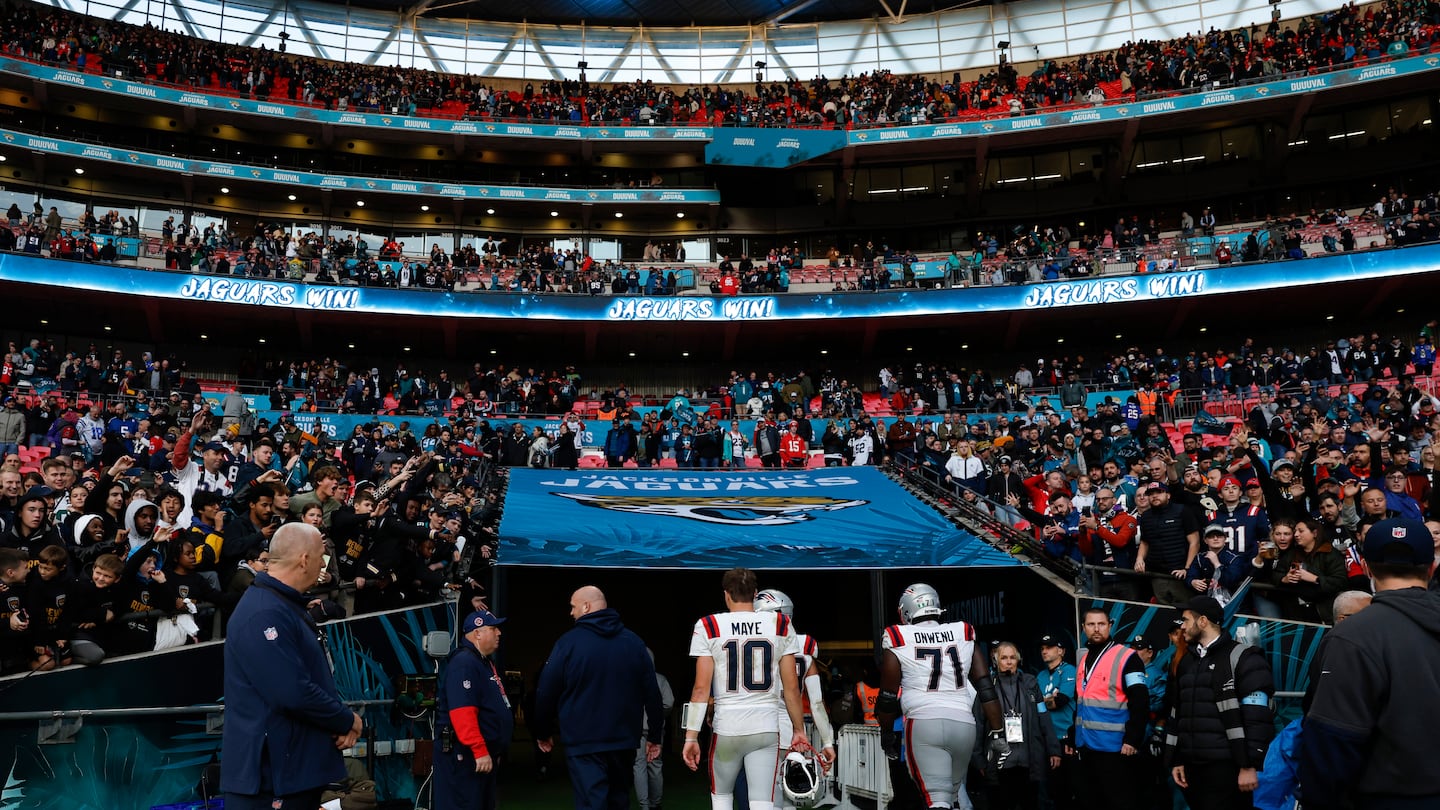 The Patriots trudged into their locker rooms after getting outscored, 32-6, over the game's final three quarters.