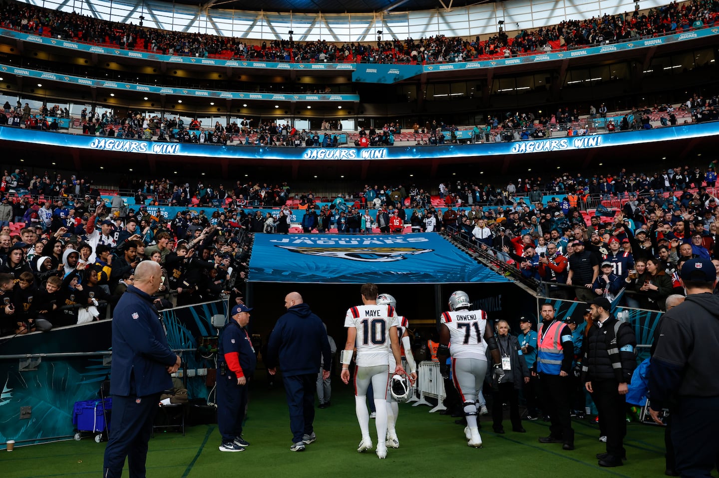 The Patriots trudged into their locker rooms after getting outscored, 32-6, over the game's final three quarters.