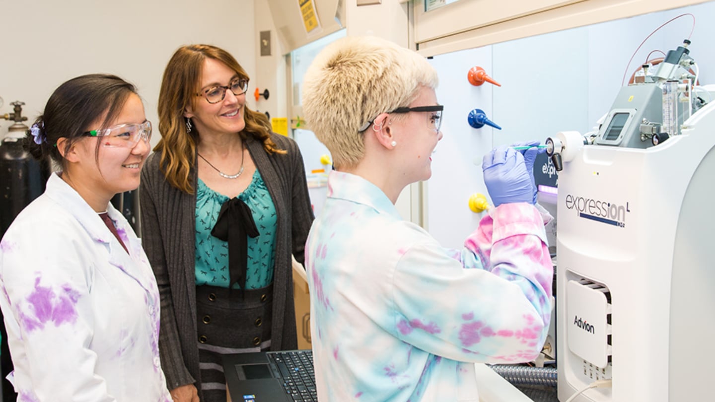 Dr. Susan Meschwitz, center, a chemistry professor at Salve Regina University in Newport, R.I., in her lab with two undergraduate students.