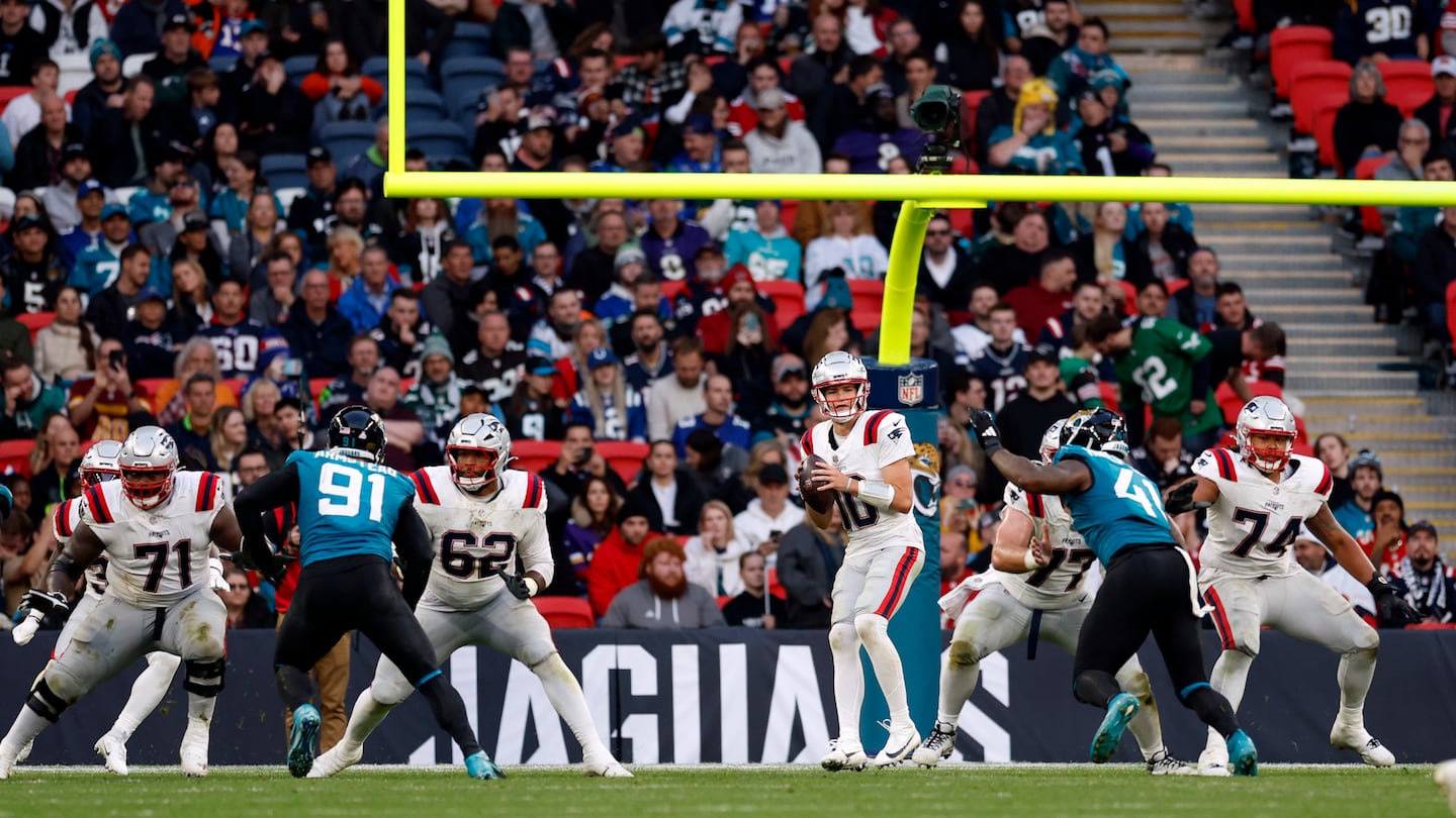 Drake Maye (center) and the Patriots hope Sunday represents a bounce-back they desperately need.