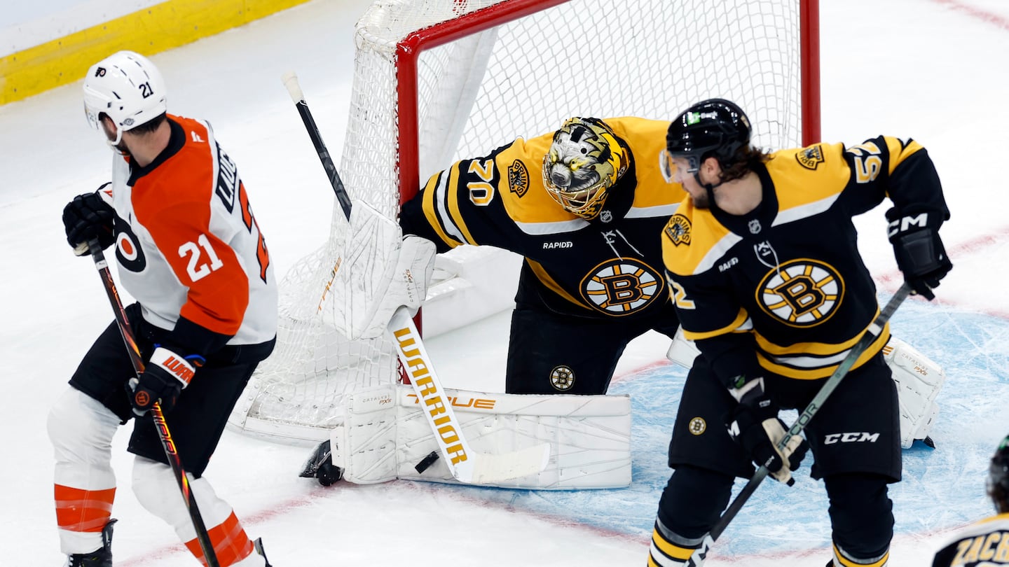 Bruins goalie Joonas Korpisalo made several big stops on the Flyers during a scoreless first period.