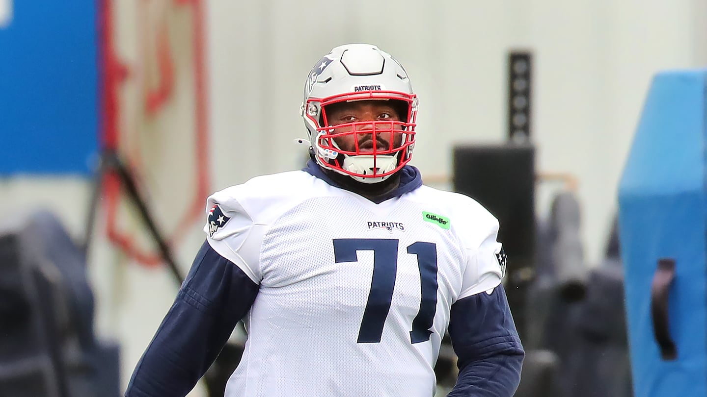 The versatility of Mike Onwenu has been one bright spot on a Patriots offensive line that has had its problems this season.