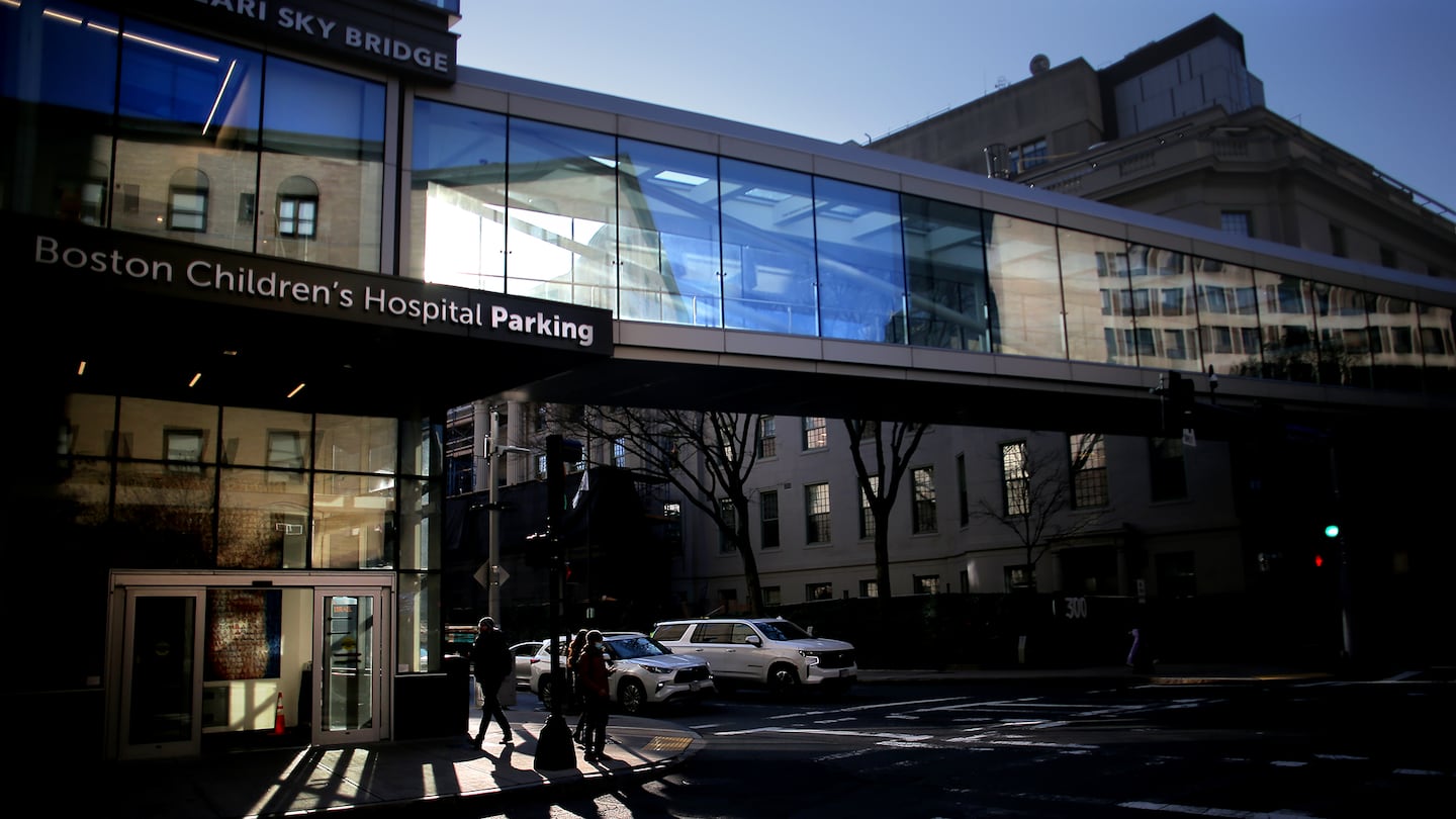 The Fazzalari Sky Bridge over Longwood Avenue connects the hospital with a parking garage.