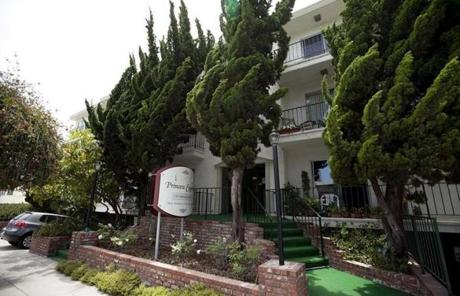 Bulger and Greig lived in this Santa Monica apartment building under the aliases Carol and Charles Gasko.
