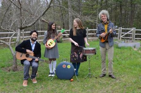 Elizabeth Mitchell and Dan Zanes (right) with Mitchell’s husband, Daniel Littleton, and daughter, Storey Littleton, in Woodstock, N.Y., where they collaborated on the album “Turn, Turn, Turn.”
