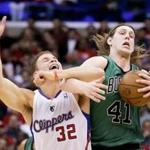 Kelly Olynyk battled with Blake Griffin of the Clippers.