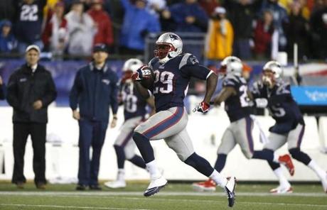 LeGarrette Blount ran for his fourth touchdown against the Colts in the fourth quarter.
