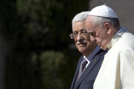 Pope Francis (right) and Palestinian president Mahmoud Abbas met Sunday in Bethlehem.
